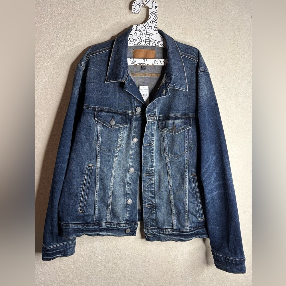 American Eagle distressed Dark Blue Jean Jacket size Extra large NWT